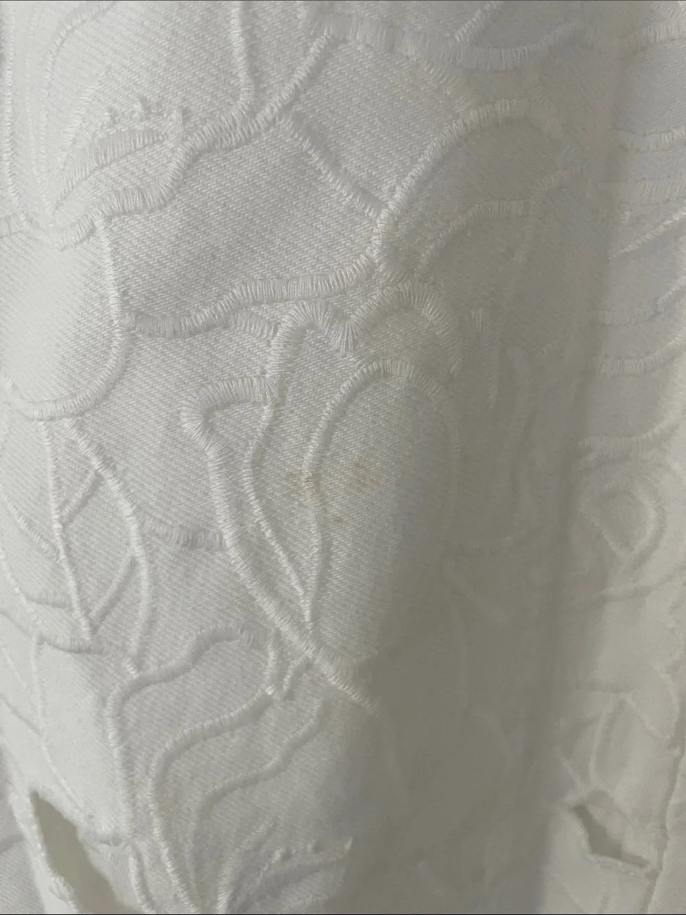 Alice + Olivia White Eyelet Jeans with Red Stitch Accents - Picture 12 of 14